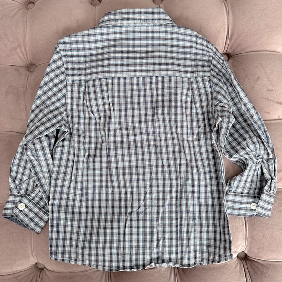 Oshkosh button down Size 4 - Picture 2 of 3